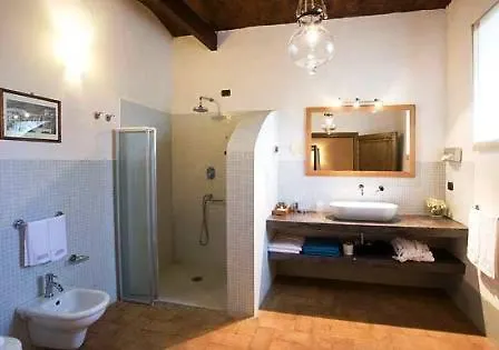 Tenuta Di Santa Lucia * סוריאנו נל צ'ימינו